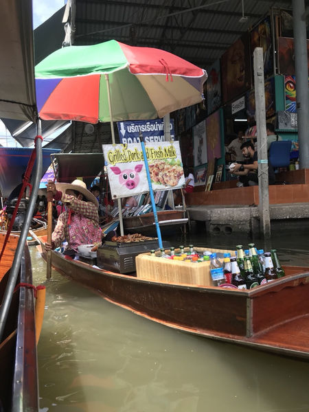 繽紛泰國行第三天丹嫩沙朵水上市場、安帕瓦水上市場、美功鐵道市場[極光公主飛妮] @極光公主飛妮
