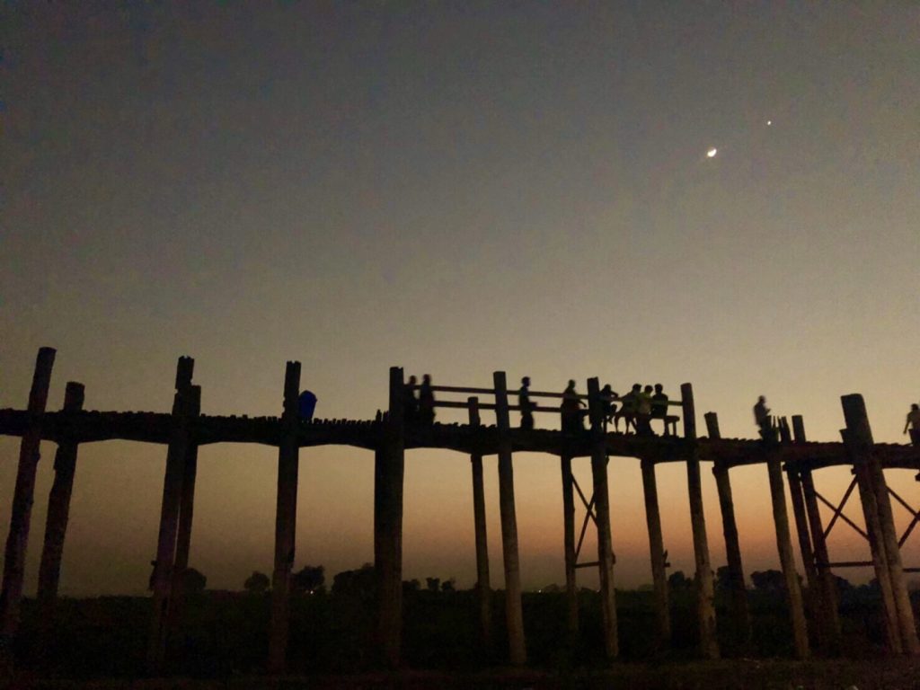 緬甸旅遊。第四天茵萊湖～黑河～曼德勒。烏本橋～世界最大柚木橋[極光公主飛妮] @極光公主飛妮