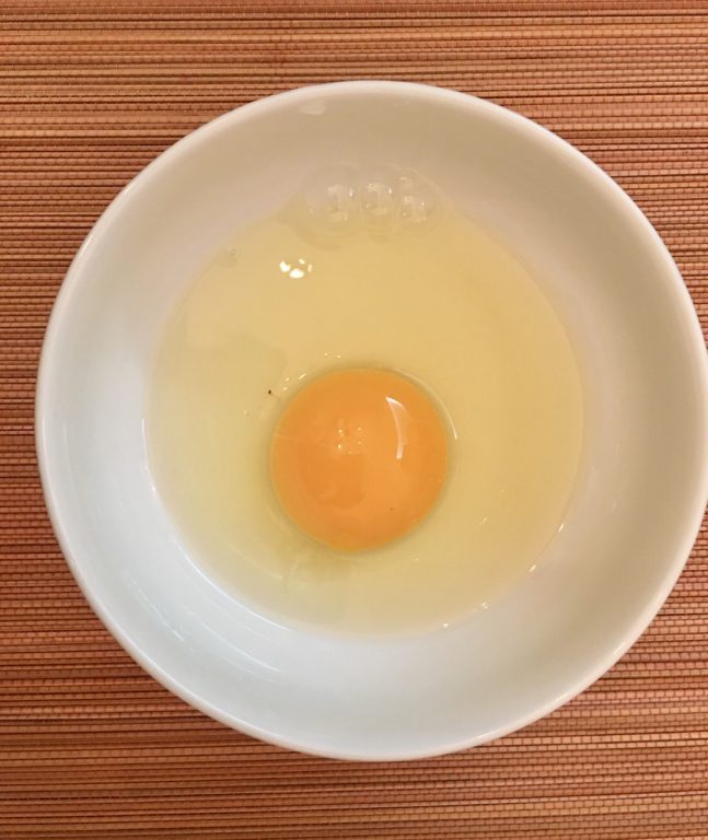 樂活牧場青花蛋+雙機能蛋開箱分享～開趴雞生的蛋！低密度五星飼養環境、優質飼料、新鮮優質食材產地直送。CheerLife 生活趣兒購物平台。[Miss飛妮] @極光公主飛妮
