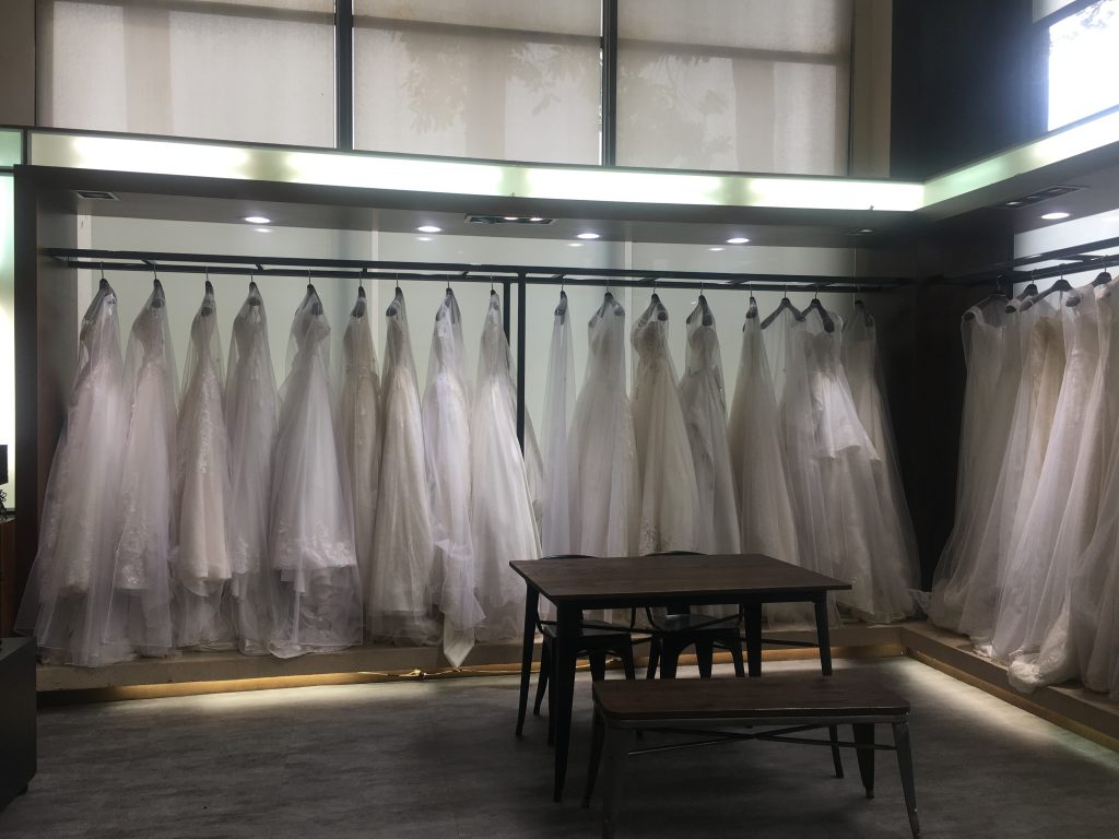 新竹京華國際婚紗影城。創意寫真主題會館。寫真試穿禮服體驗分享。[極光公主飛妮] @極光公主飛妮